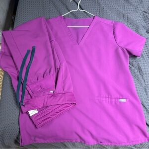 Figs Technical Collection Top in Magenta